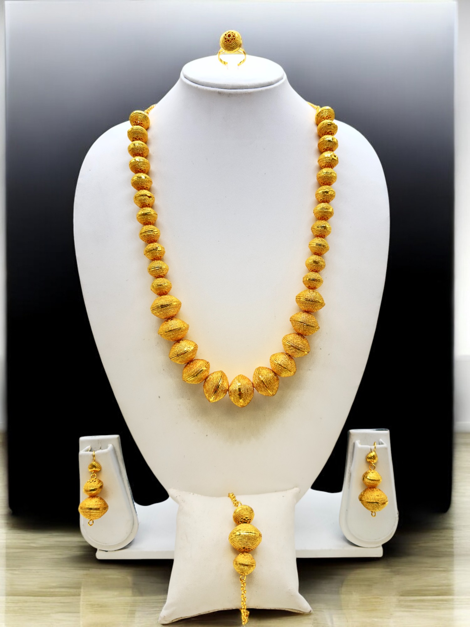 Muraya Set - A Collection By Amit Chauhan And Sons