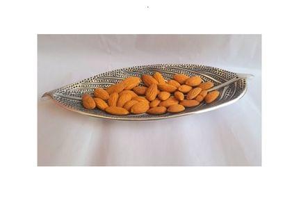 Leaf-shaped aluminum bowl, Tray with textured finish - 11 -Inch, Silver Leaf-shaped aluminum bowl, Tray with textured finish - 11 -Inch, Silver